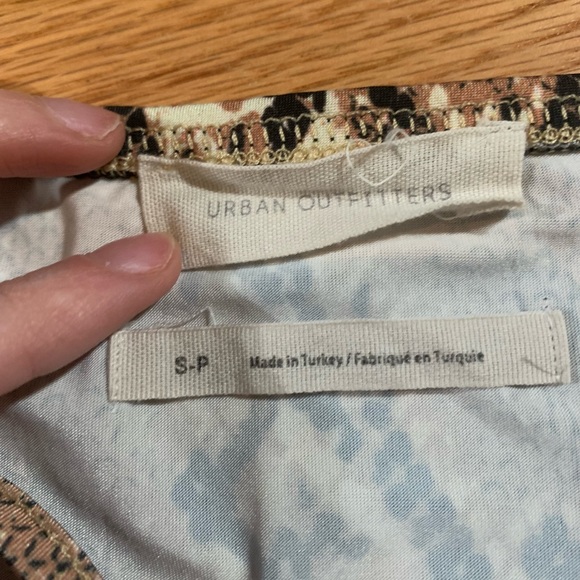 Urban Outfitters snake print cowl neck tank top S - Picture 5 of 6